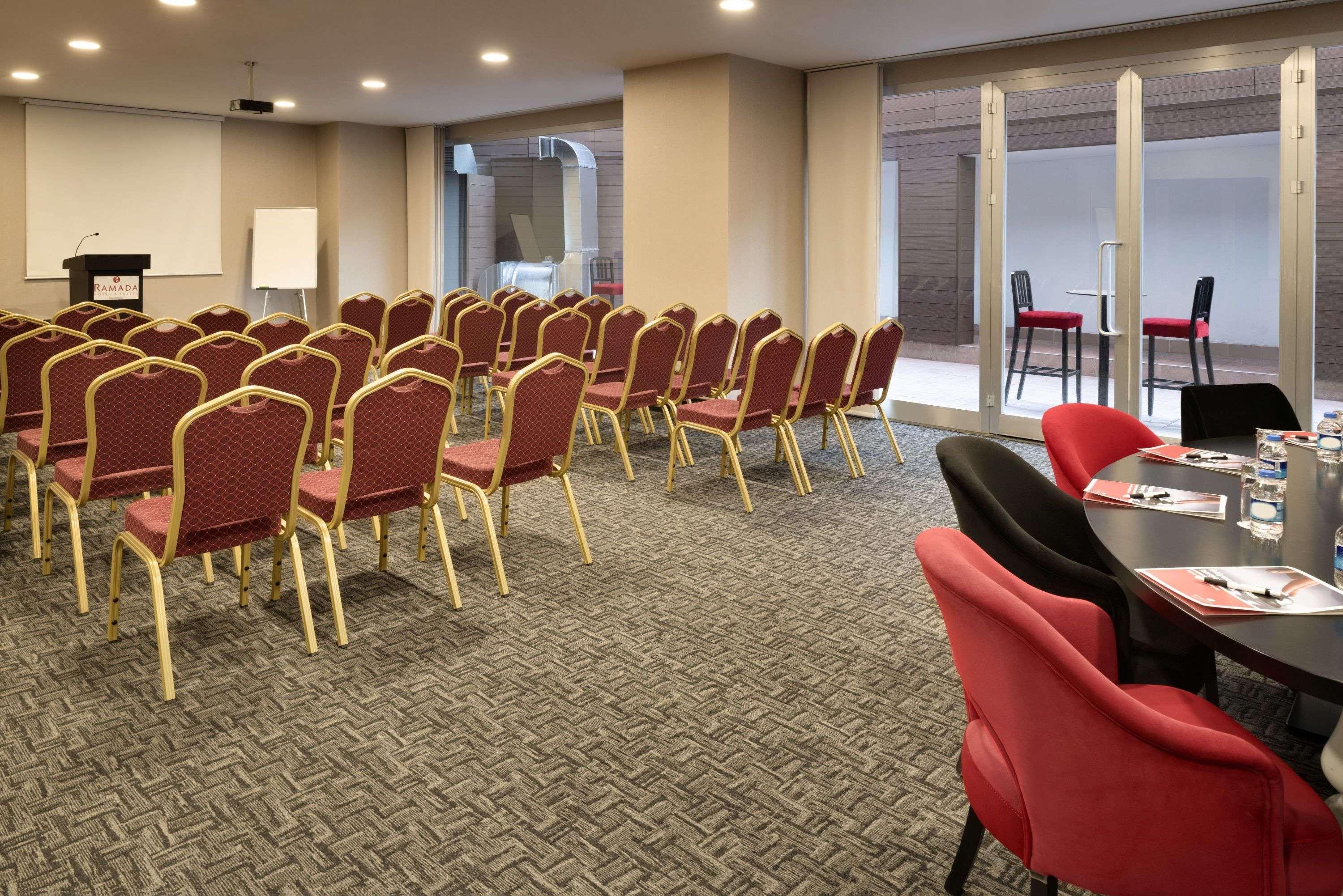 Ramada Hotel & Suites Sisli Istanbulská provincie Exteriér fotografie